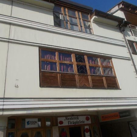Retron Szinva-Lux Hotel Miskolc Buitenkant foto