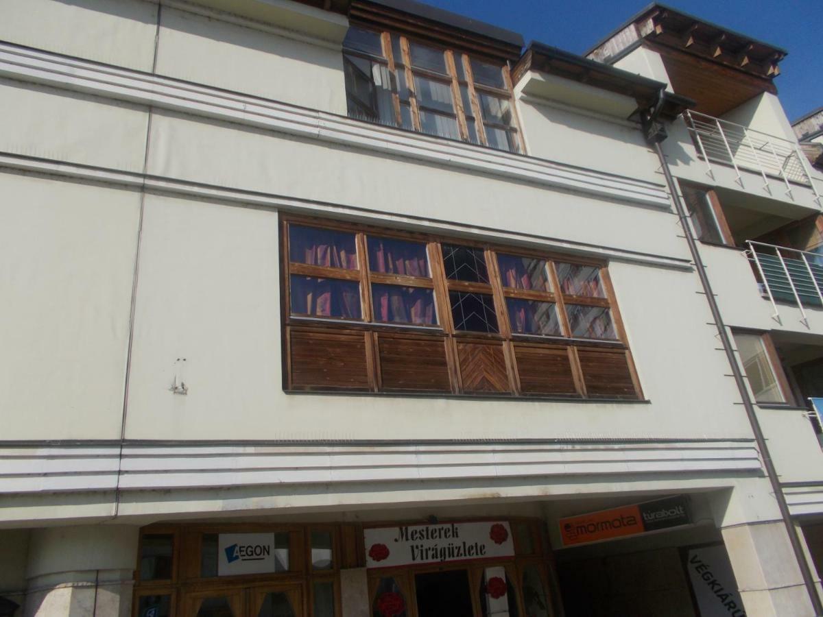 Retron Szinva-Lux Hotel Miskolc Buitenkant foto