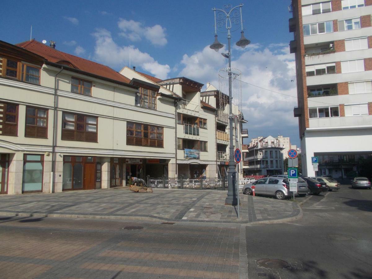 Retron Szinva-Lux Hotel Miskolc Buitenkant foto