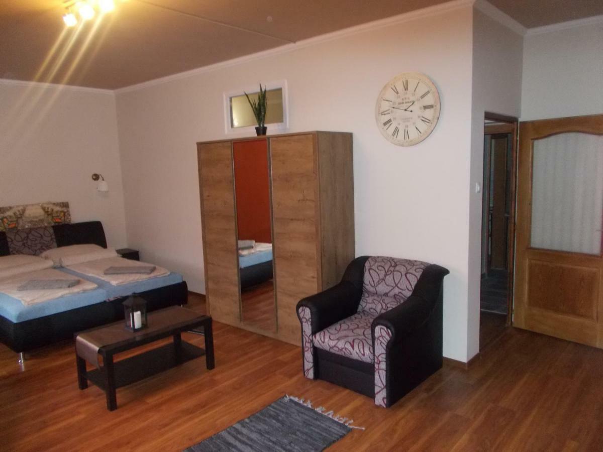 Retron Szinva-Lux Hotel Miskolc Buitenkant foto